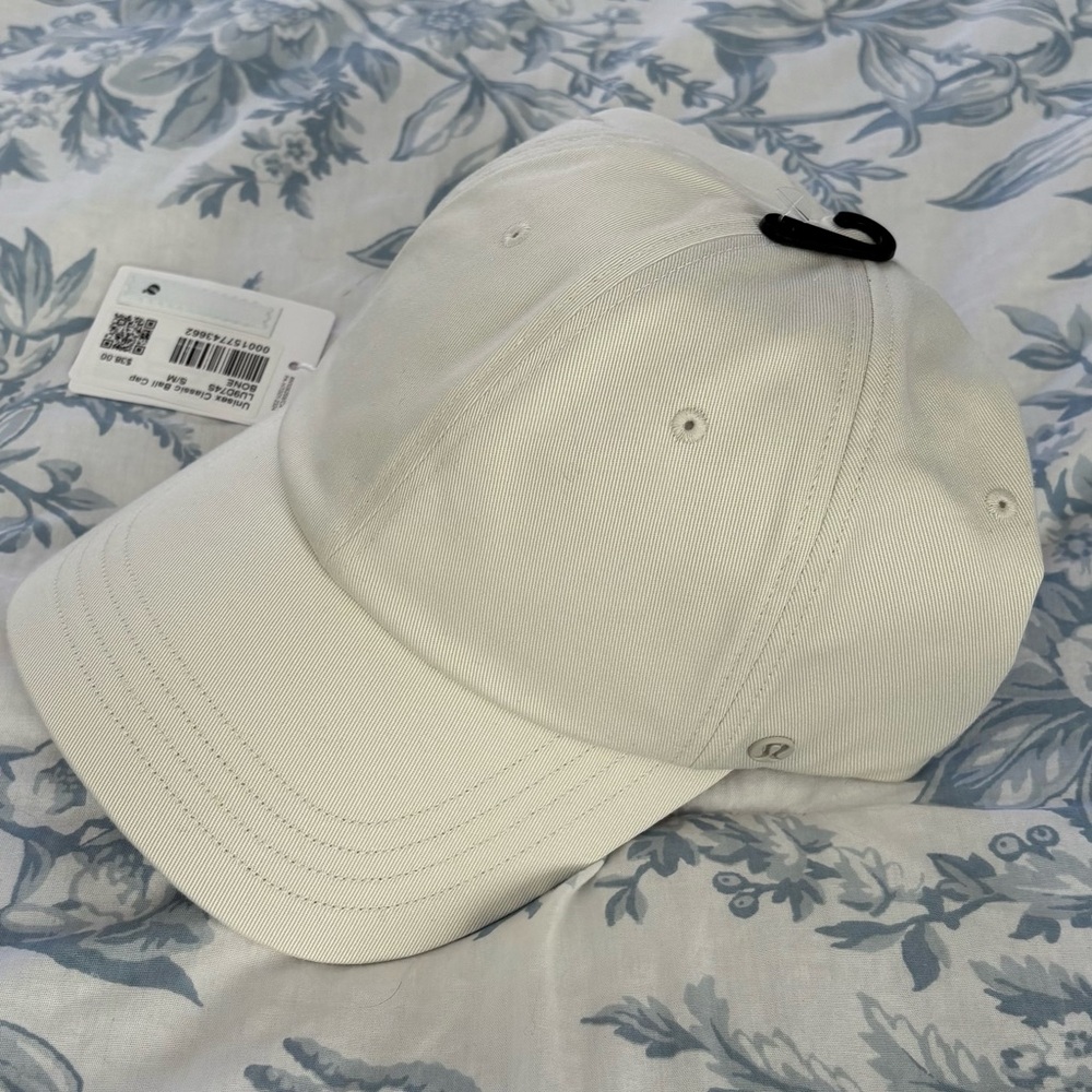 Lululemon Athletica Cream Cap
